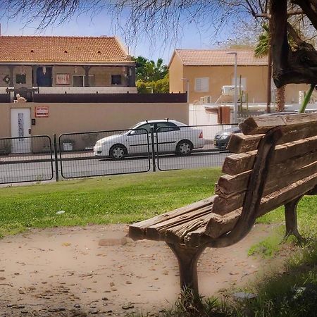 Mali Country Hospitality Hotel Eilat Bagian luar foto