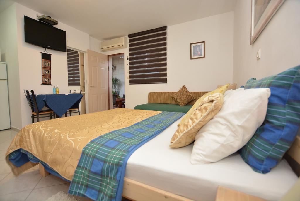 Mali Country Hospitality Hotel Eilat Bagian luar foto