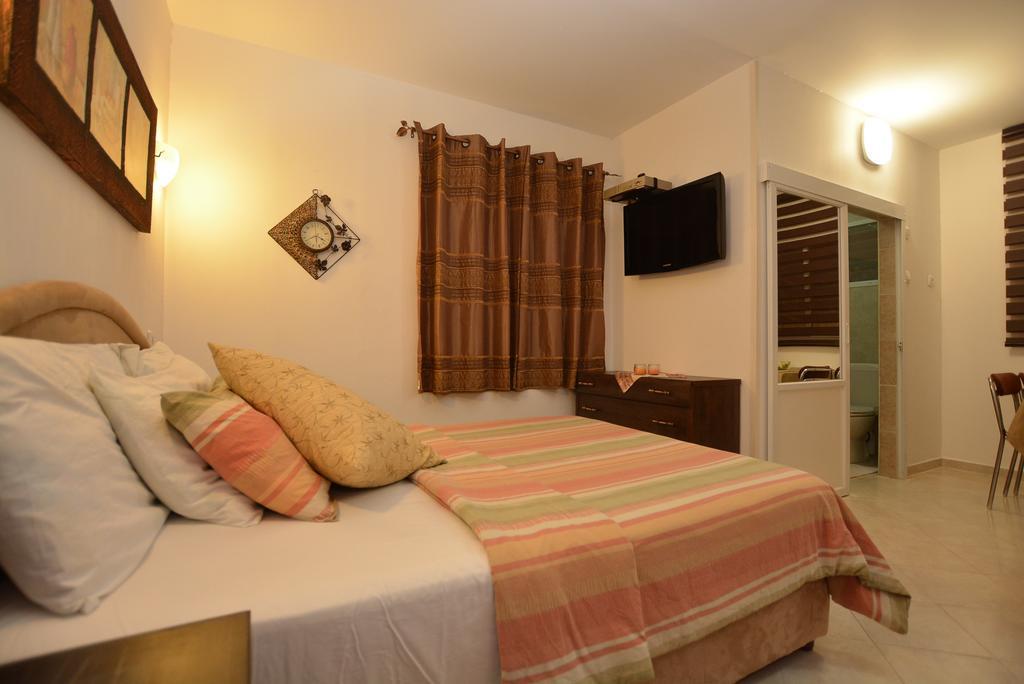 Mali Country Hospitality Hotel Eilat Bagian luar foto