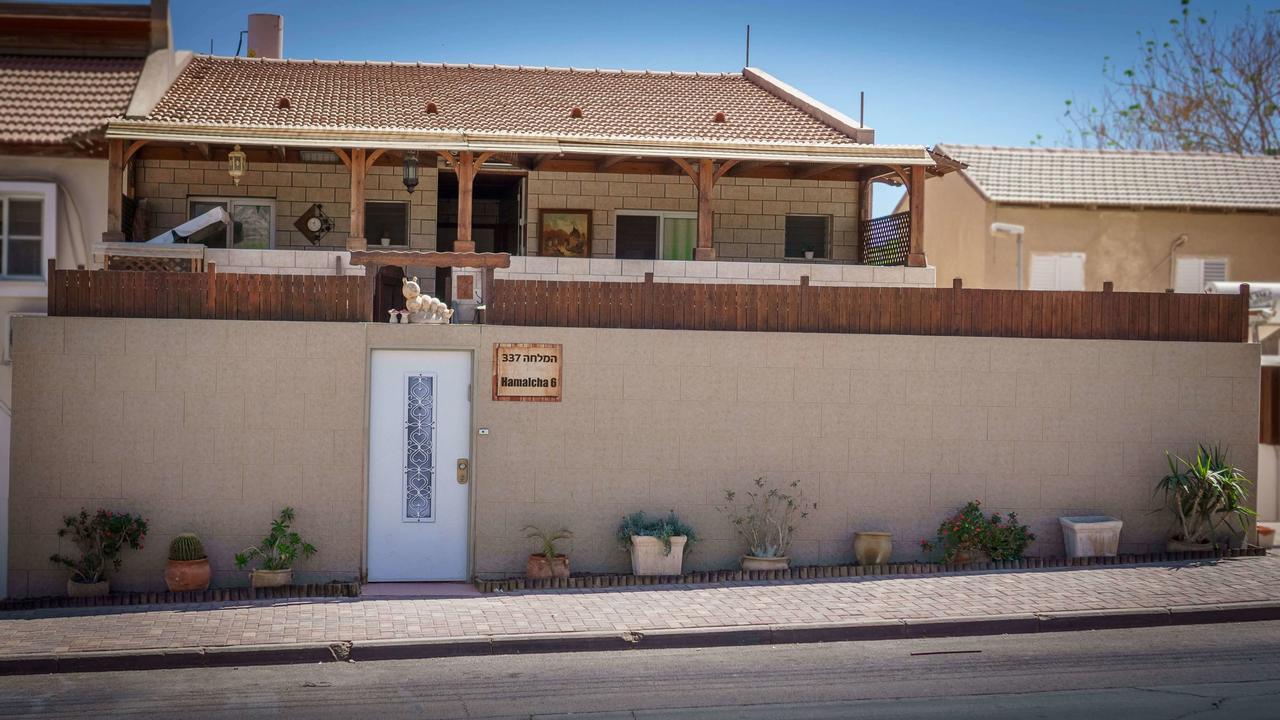 Mali Country Hospitality Hotel Eilat Bagian luar foto